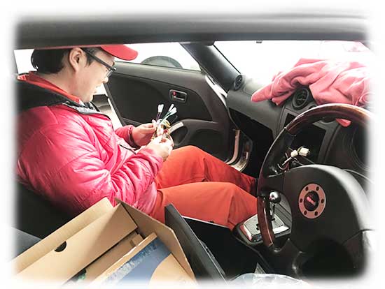 カーナビ設置作業☆
